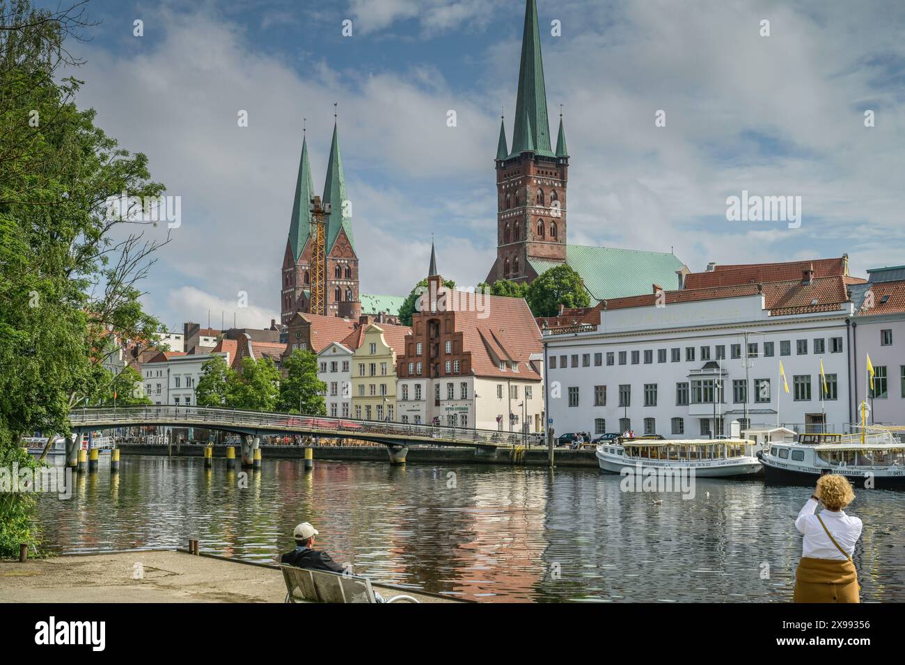 Stadtansicht, Bürgerhäuser, Trave, Promenade, an der Obertrave, Lübeck, Schleswig-Holstein, Deutschland Stockfoto