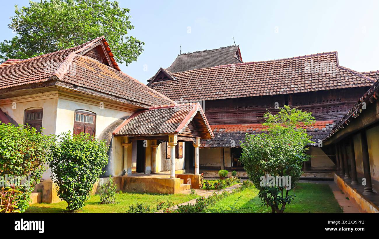 Traditionelle Kerala-Architektur des Padmanabhapuram Palace, Kanyakumari, Kerala, Indien. Stockfoto