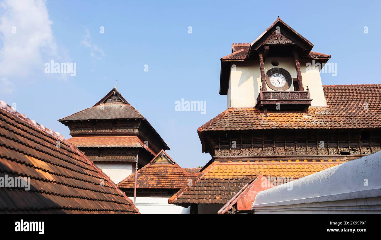 Traditionelle Kerala-Architektur des Padmanabhapuram Palace, Kanyakumari, Kerala, Indien. Stockfoto