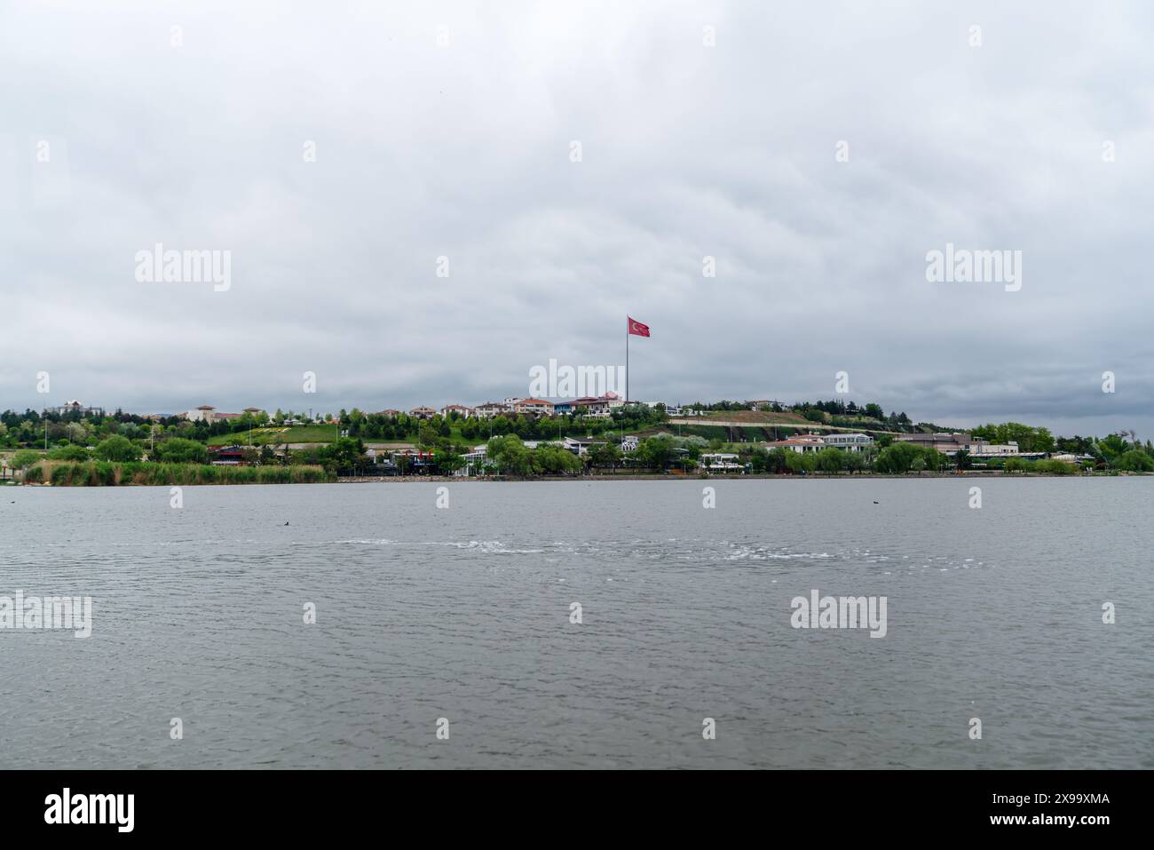 Golbasi, Ankara, Türkei-12. Mai 2024: Golbasi-Stadt mit Mogan-See Stockfoto