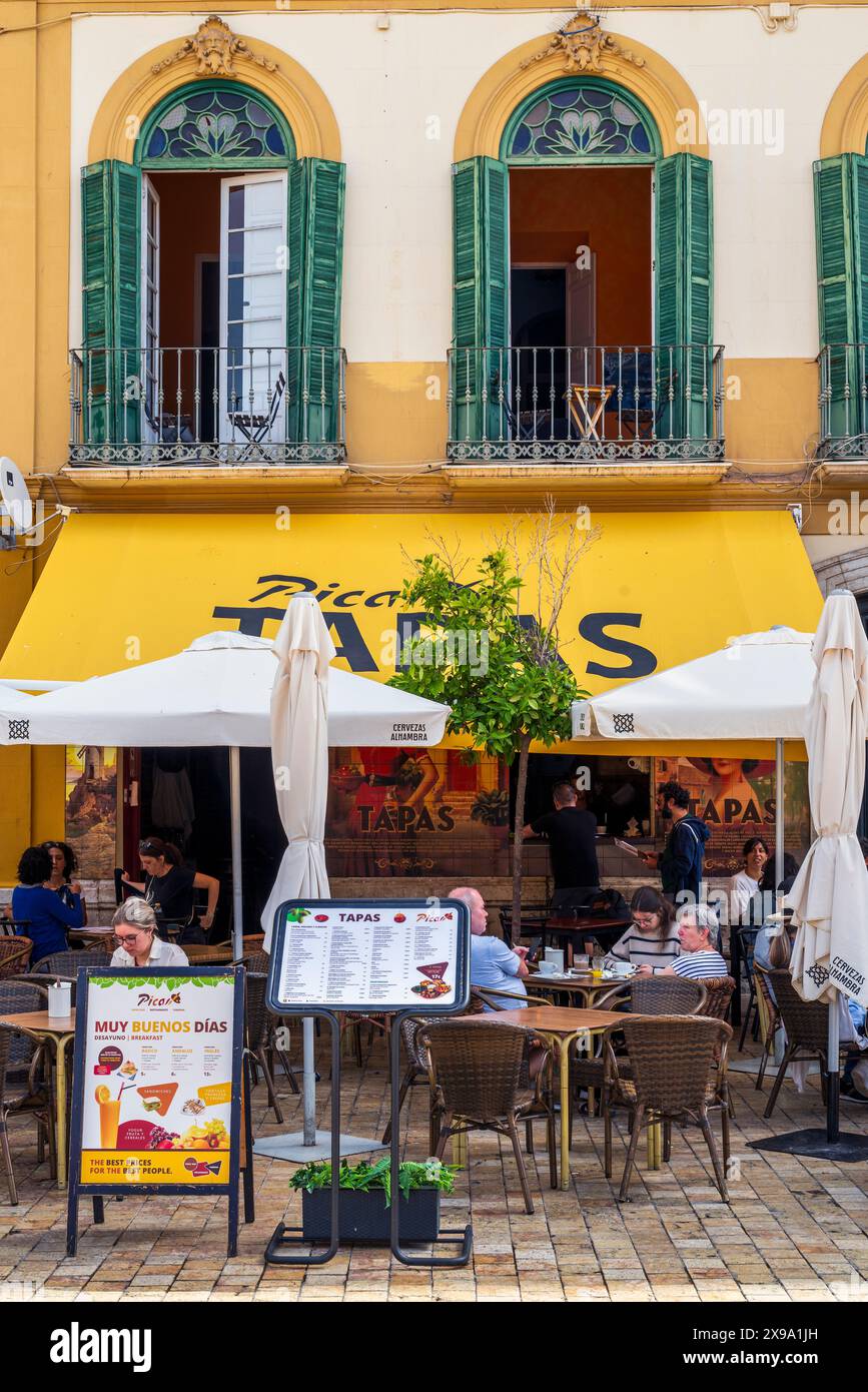 Café im Freien, Plaza de la Merced, Malaga, Andalusien, Spanien Stockfoto