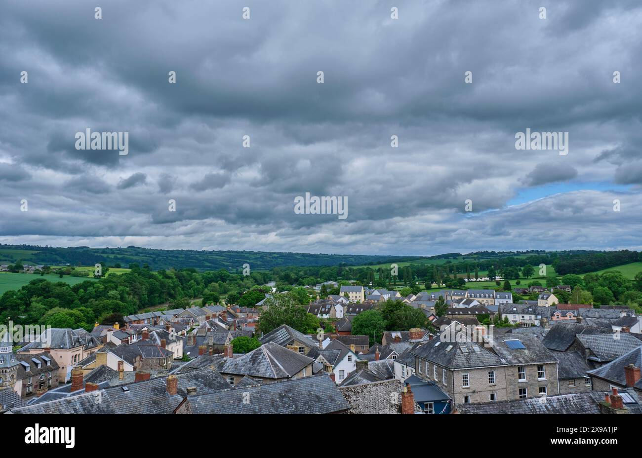 Hey-on-Wye von der Aussichtsplattform des Turms in Hay Castle, Hay-on-Wye, Powys, Wales Stockfoto