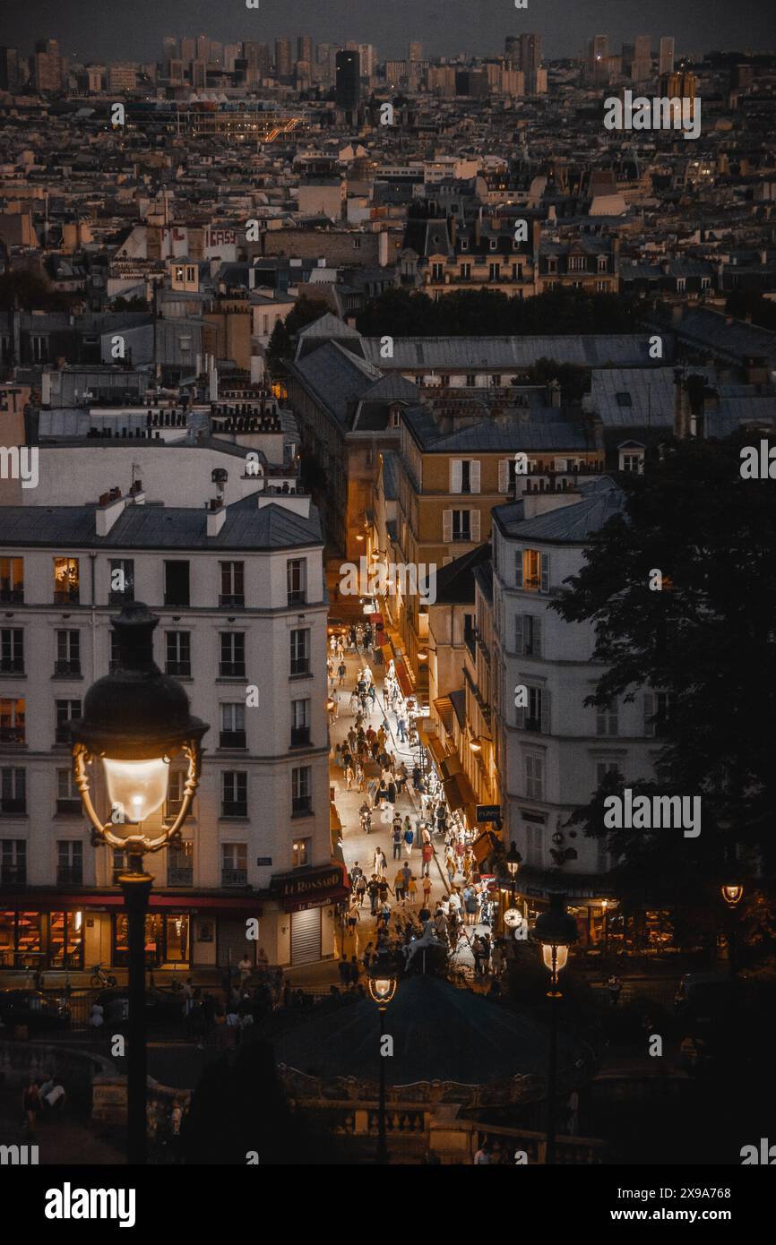 Blick auf die Montmartre Straße, Paris Stockfoto