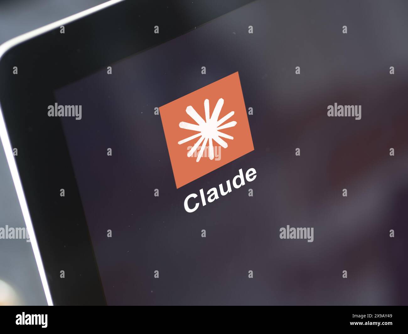 30. Mai 2024, Logo von Claude von Anthropic AI auf einem Bildschirmtelefon. Stockfoto