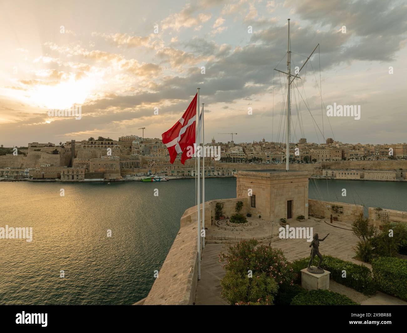 Fort St. Angelo und Grand Harbour in Vittoriosa, Malta. Blick auf das Fort Saint Angelo in Valletta. Stockfoto
