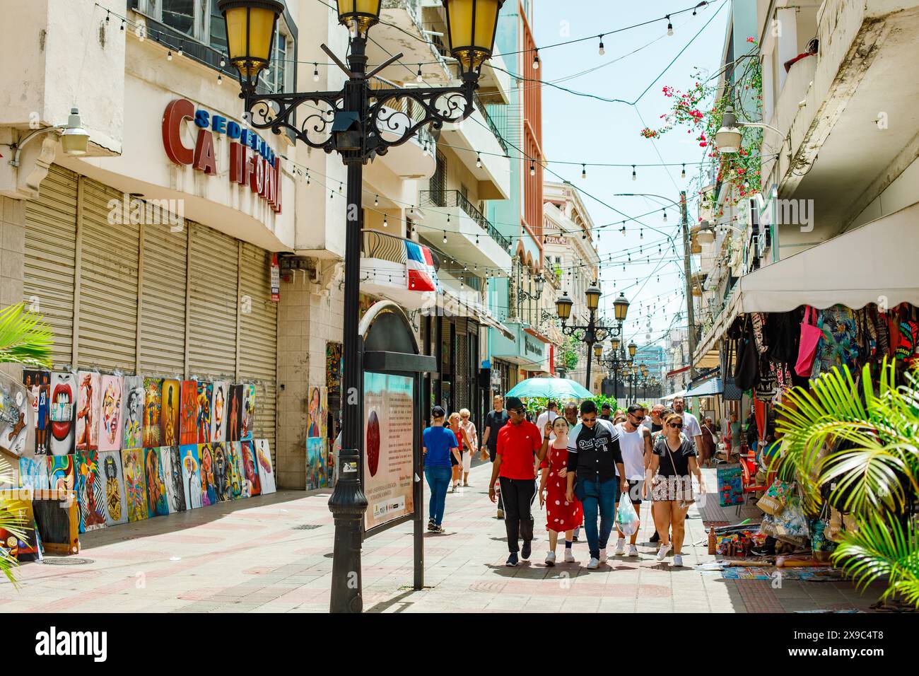 17.08.2023 gemütliche Straßen Lateinamerikas. SANTO DOMINGO, Kolonialzone der DOMINIKANISCHEN REPUBLIK von Santo Domingo Stockfoto 17.08.2023 gemütliche Straßen Lateinamerikas. SANTO DOMINGO, Kolonialzone der DOMINIKANISCHEN REPUBLIK von Santo Domingo Stockfoto