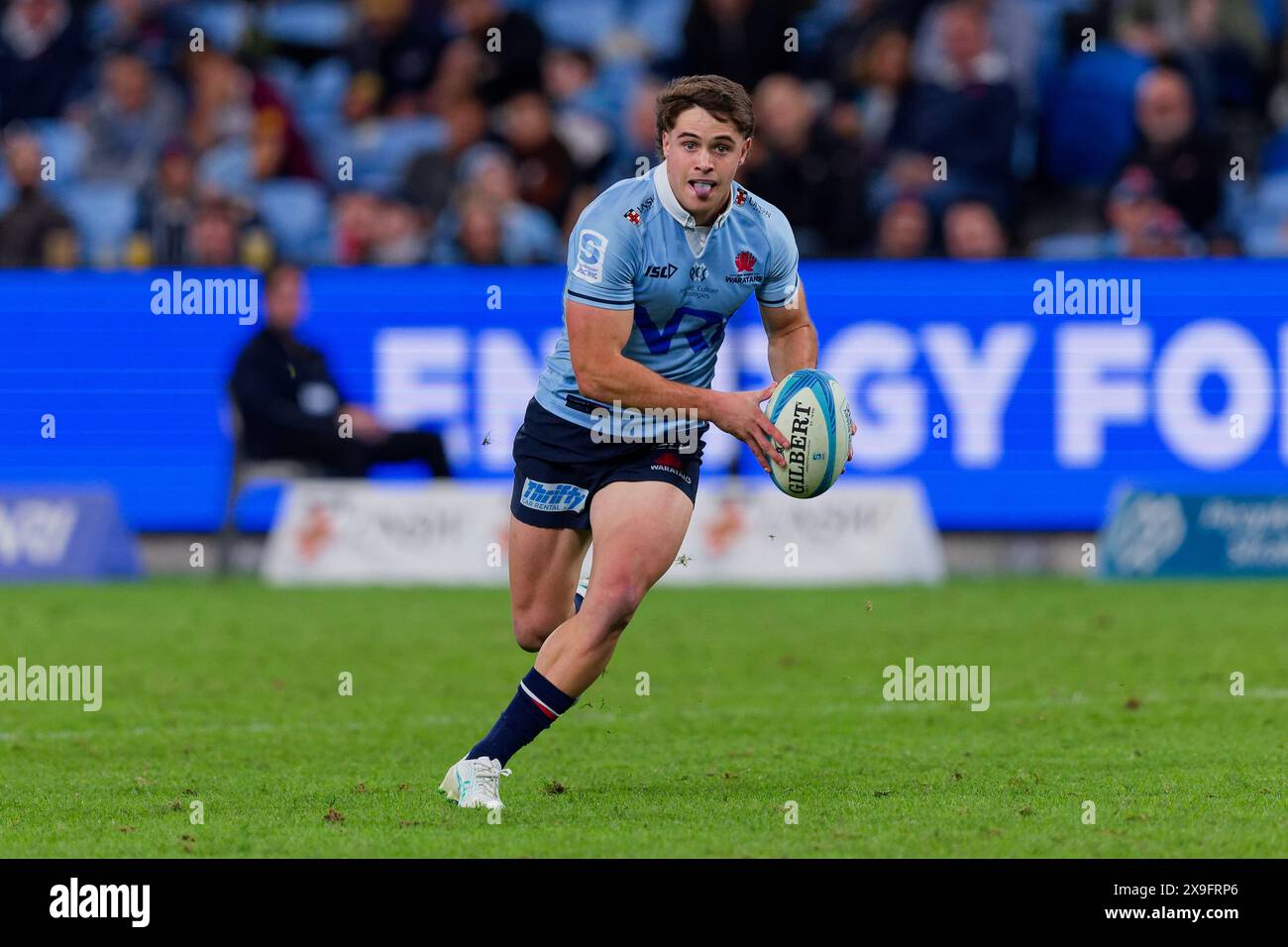 Sydney, Australien. 31. Mai 2024. Teddy Wilson von den Waratahs läuft mit dem Ball während des Super Rugby Pacific 2024 Rd15-Spiels zwischen den NSW Waratahs und den QLD Reds am 31. Mai 2024 im Allianz Stadium in Sydney, Australien Credit: IOIO IMAGES/Alamy Live News Stockfoto