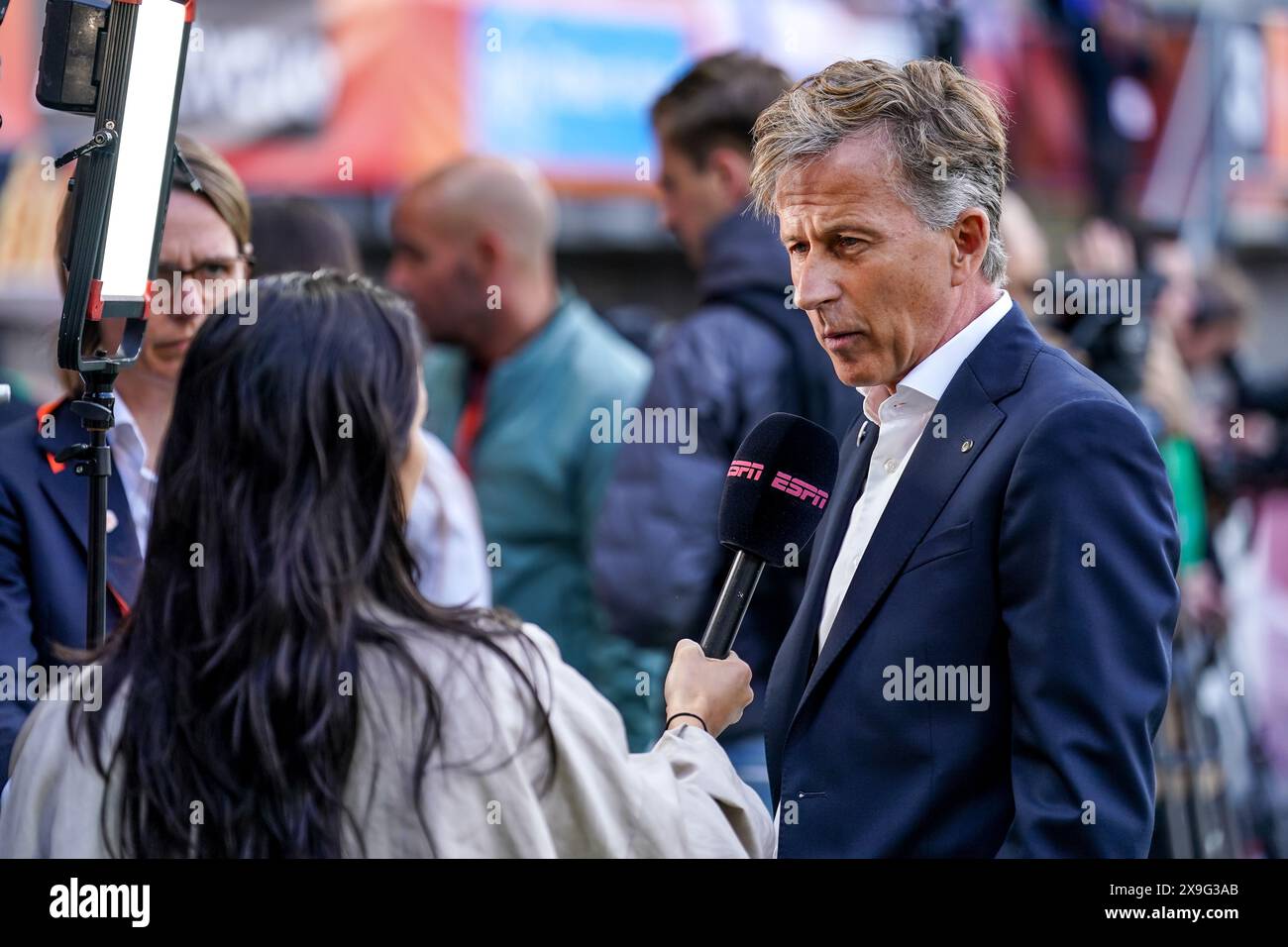Rotterdam, Deutschland. 31. Mai 2024. ROTTERDAM, DEUTSCHLAND - MAI 31: Cheftrainer Andries Jonker aus den Niederlanden gibt ein Interview während des Qualifikationsspiels zur UEFA-EM 2025 der Frauen zwischen den Niederlanden und Finnland am 31. Mai 2024 im Sparta-Stadion in Rotterdam. (Foto von Joris Verwijst/Orange Pictures) Credit: Orange Pics BV/Alamy Live News Stockfoto