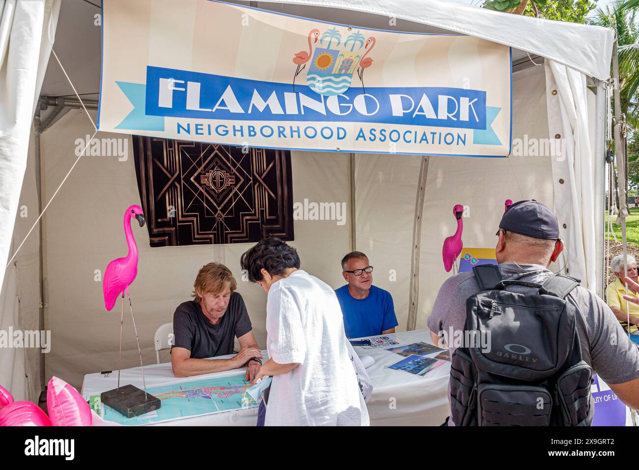 Miami Beach Florida, Lummus Park, Ocean Drive, Art déco-Wochenende, Feier Straßenmesse jährliches Event, Standaussteller, Flamingo Park Neighborhood Associati Stockfoto