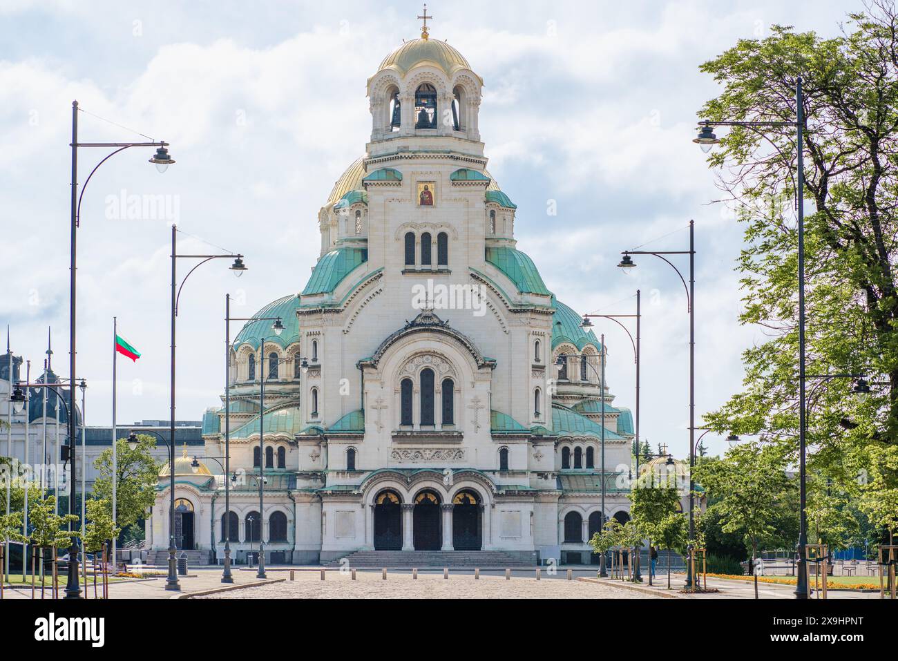 Die Sankt-Alexander-Newski-Kathedrale ist eine bulgarische orthodoxe Kathedrale in Sofia, der bulgarischen Hauptstadt. Sie wurde zwischen 1882 und 1912 errichtet Stockfoto