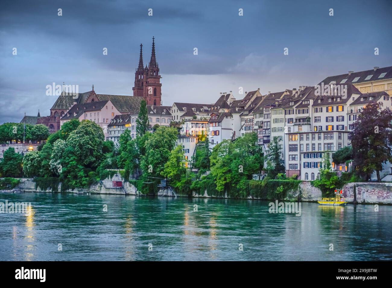 Rhein, Stadtpanorama mit Münster, Altstadt, Basel, Schweiz Stockfoto