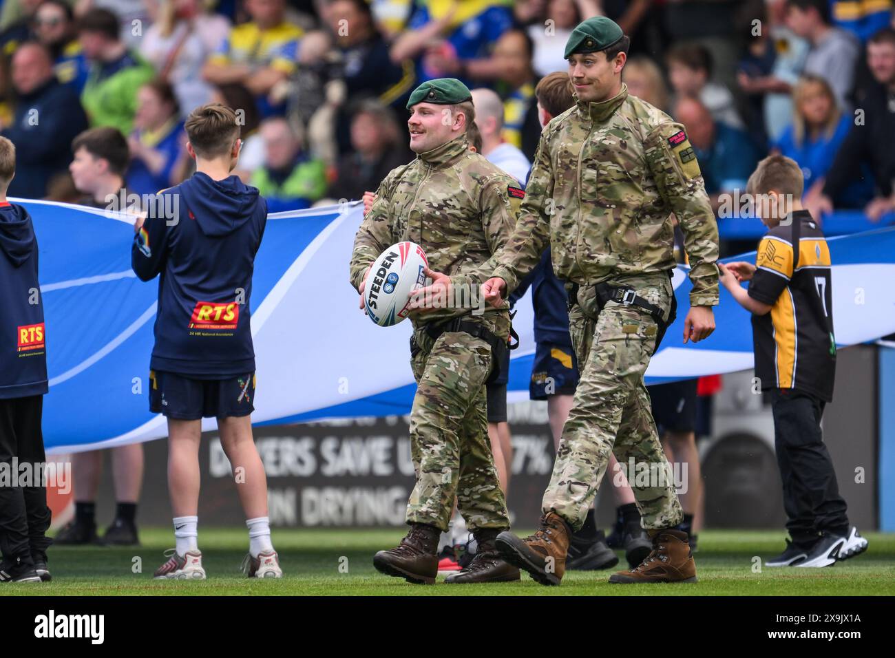 Während des Spiels Warrington Wolves gegen Wigan Warriors im Halliwell Jones Stadium, Warrington, Großbritannien, 1. Juni 2024 (Foto: Craig Thomas/News Images) Stockfoto