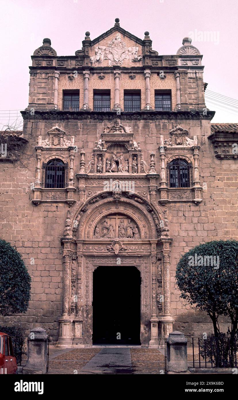 FACHADA DEL MUSEO DE SANTA CRUZ - SIGLO XVI Verfasser: ENRIQUE EGAS (1455-1534). ORT: MUSEO HOSPITAL DE SANTA CRUZ. Toledo. SPANIEN. Stockfoto