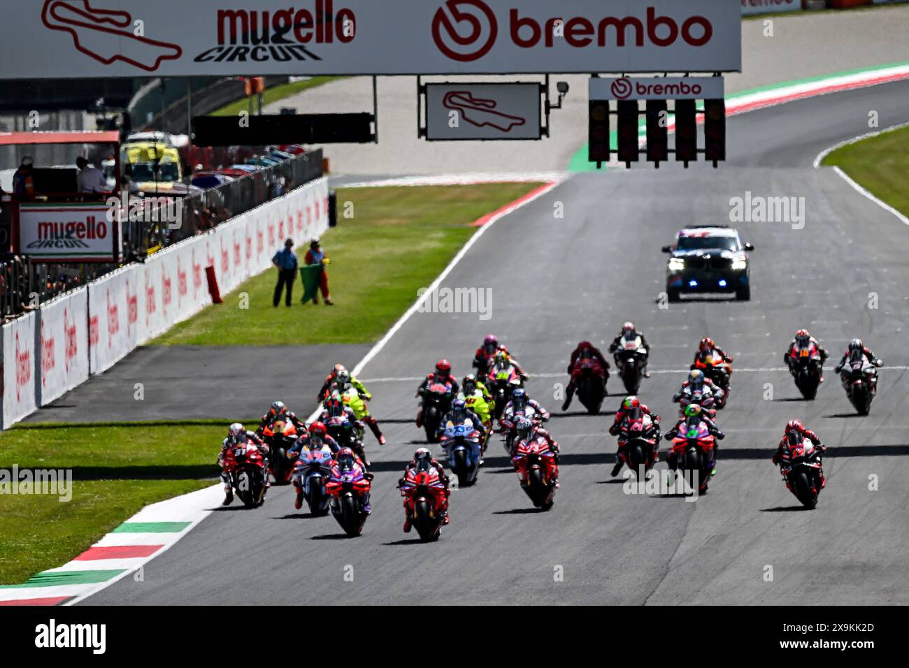 Mugello, Italien. Juni 2024. Mugello, Italien: Beginn des Sprint-Rennens während des Gran Premio dÃ¢Italia Brembo - Tissot Sprint, MotoGP-Weltmeisterschaft in Mugello, Italien, 01. Juni 2024 (Credit Image: © Alessio Marini/IPA via Credit: Zuma Press/Alamy Live News Stockfoto