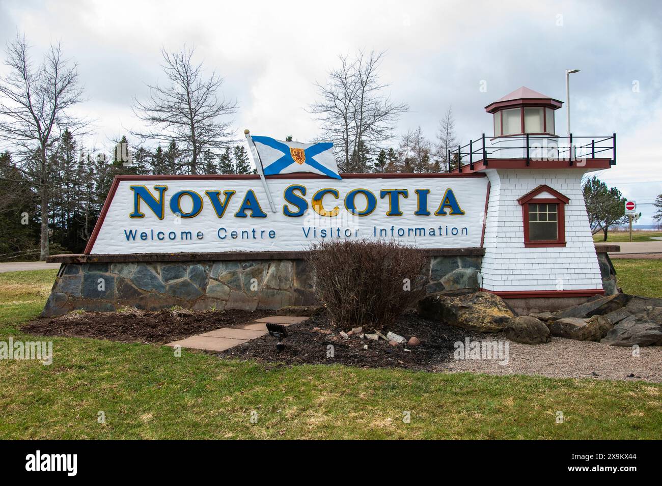 Willkommen im Schild für die Provinz Nova Scotia an der Grenze zwischen Nova Scotia und New Brunswick in Amherst, Nova Scotia, Kanada Stockfoto