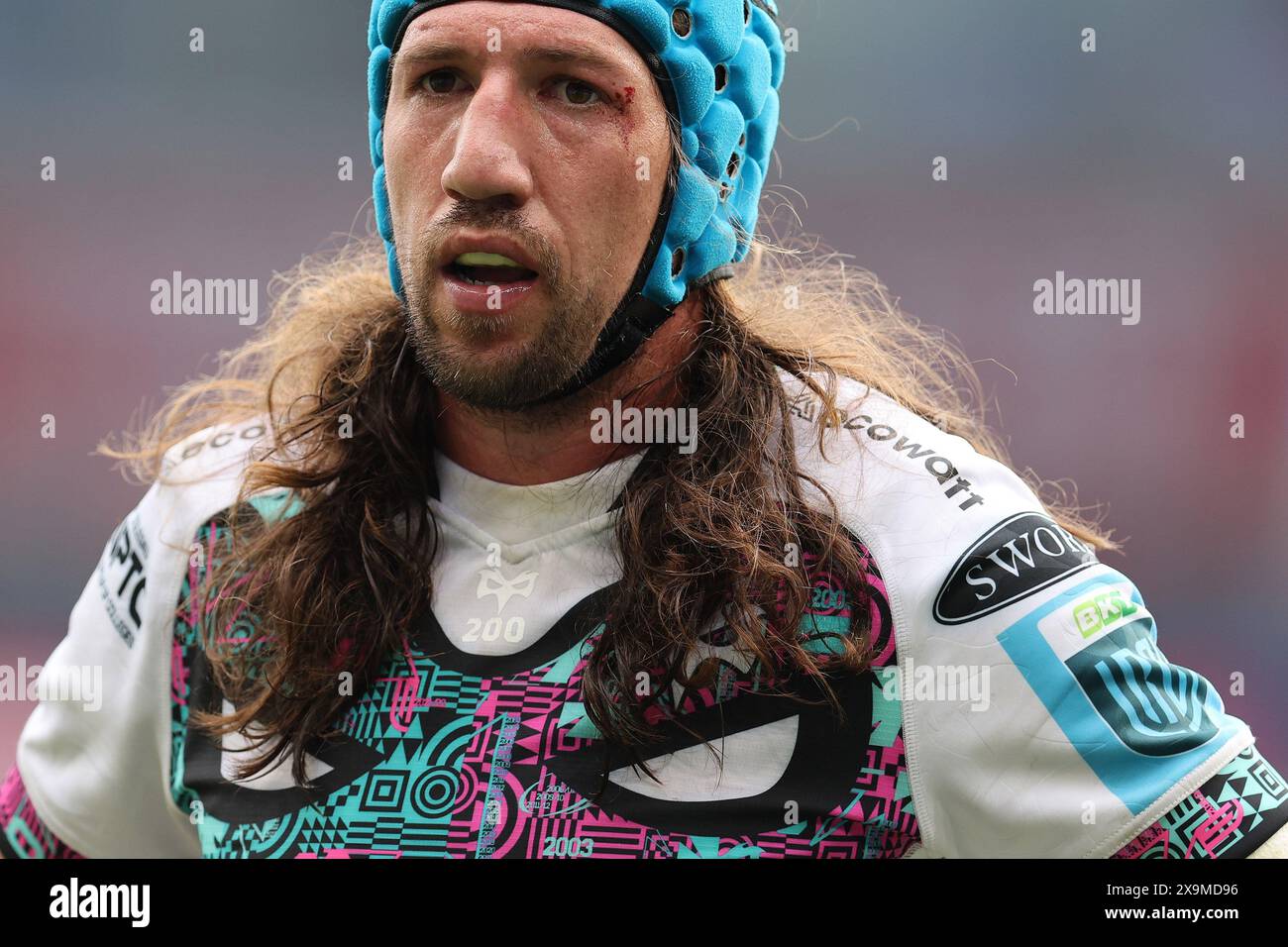 Cardiff, Großbritannien. Juni 2024. Justin Tipuric von den Ospreys sieht zu. United Rugby Championship, Cardiff Rugby gegen Ospreys, Urteilstag im Cardiff City Stadium in Cardiff, Südwales am Samstag, 1. Juni 2024. bild von Andrew Orchard/Alamy Live News Stockfoto