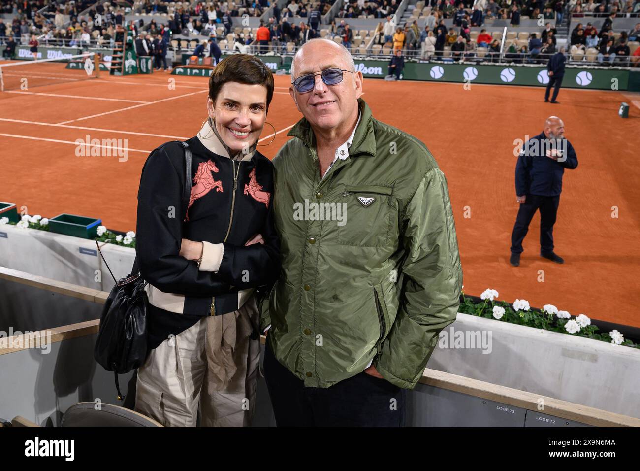 Cristina Cordula und ihr Ehemann Frédéric Cassin nehmen am 1. Juni 2024 an den French Open im Roland Garros 2024 in Paris Teil. Foto: Laurent Zabulon/ABACAPRESS. COM Credit: Abaca Press/Alamy Live News Stockfoto