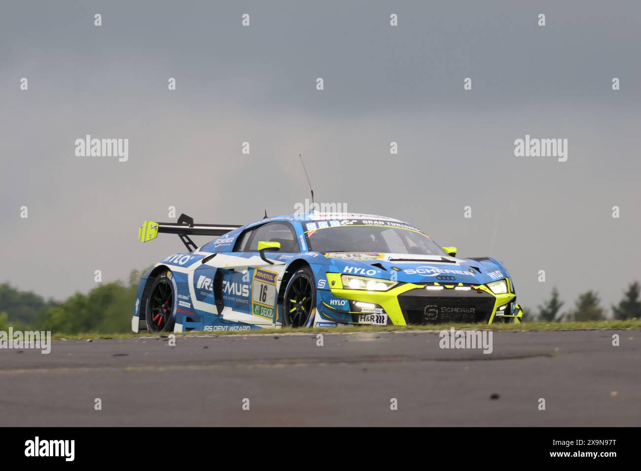 Frank Stippler (Bad Münstereifel/DEU) / Christopher Mies (Erkrath/DEU) / Ricardo Feller (Boezberg/che), Dennis Marshall (Eggenstein-Leopoldshafen/DEU), #16, Audi R8 LMS GT3 Evo II, Team: Scherer Sport PHX (DEU), Motorsport, ADAC 30.05.2024 2024 01.06.2024 Stockfoto