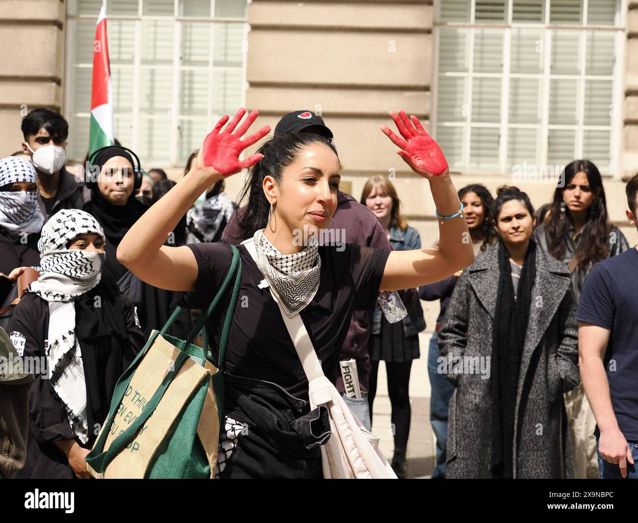 Jugendarbeit, Eskalation für Rafah, palästinensische Solidaritätsdemonstration, London Waterloo, 01/06/24 Stockfoto