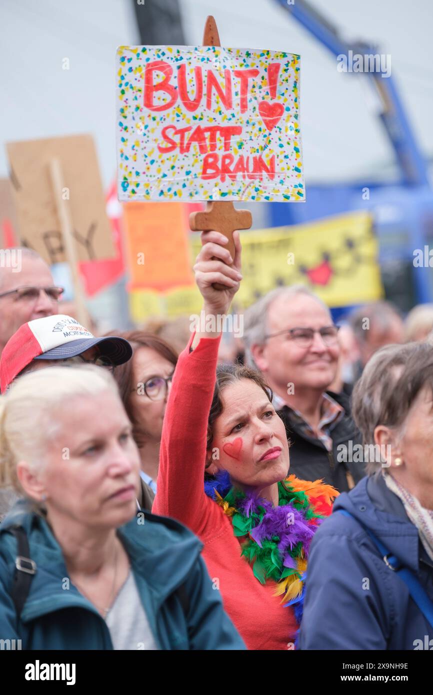 Köln: Kundgebung in der Deutzer Werft gegen Rechtsextremismus Stockfoto