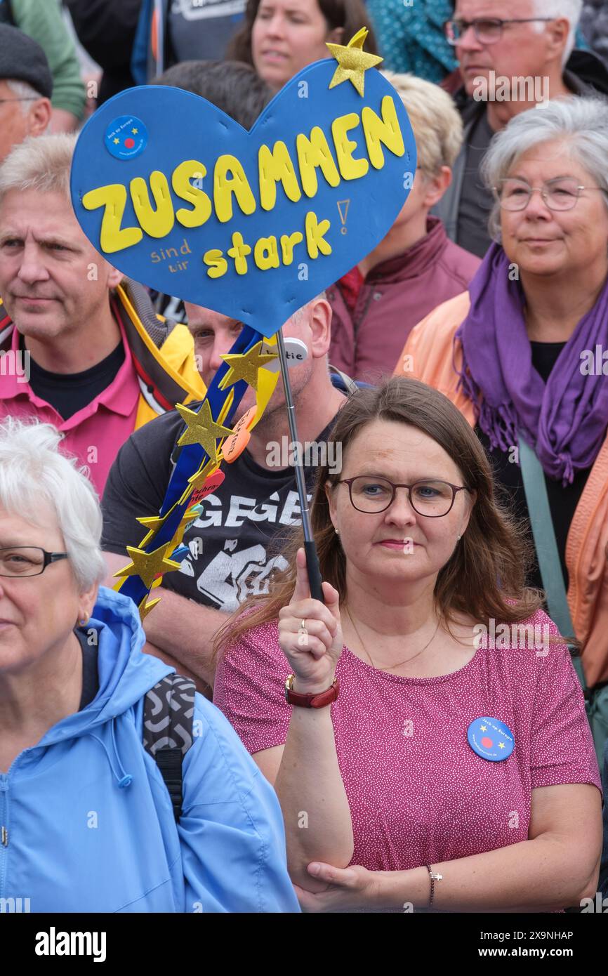 Köln: Kundgebung in der Deutzer Werft gegen Rechtsextremismus Stockfoto