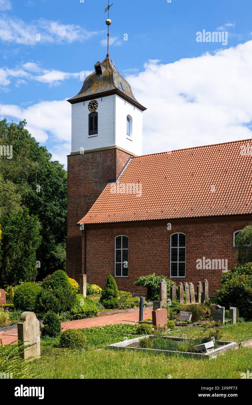 Friedhof an der Zionskirche, Worpswede, Niedersachsen. Friedhof an der Zionskirche, Worpswede, Niedersachsen, Deutschland. Stockfoto