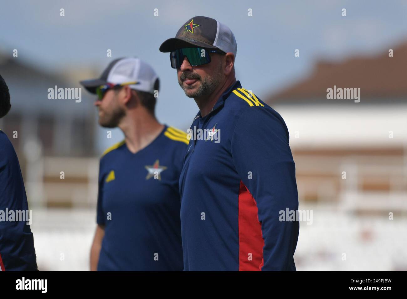 London, England. Juni 2024. South East Stars Coach Darren Stevens beim Charlotte Edwards Cup Spiel zwischen South East Stars und Southern Vipers im Kia Oval. Kyle Andrews/Alamy Live News. Stockfoto