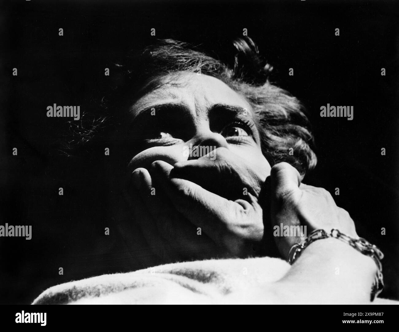 Betta St. John, am Set des britischen Films „The City of the Dead“, US-Titel: „Horror Hotel“, British Lion Films, 1960 Stockfoto