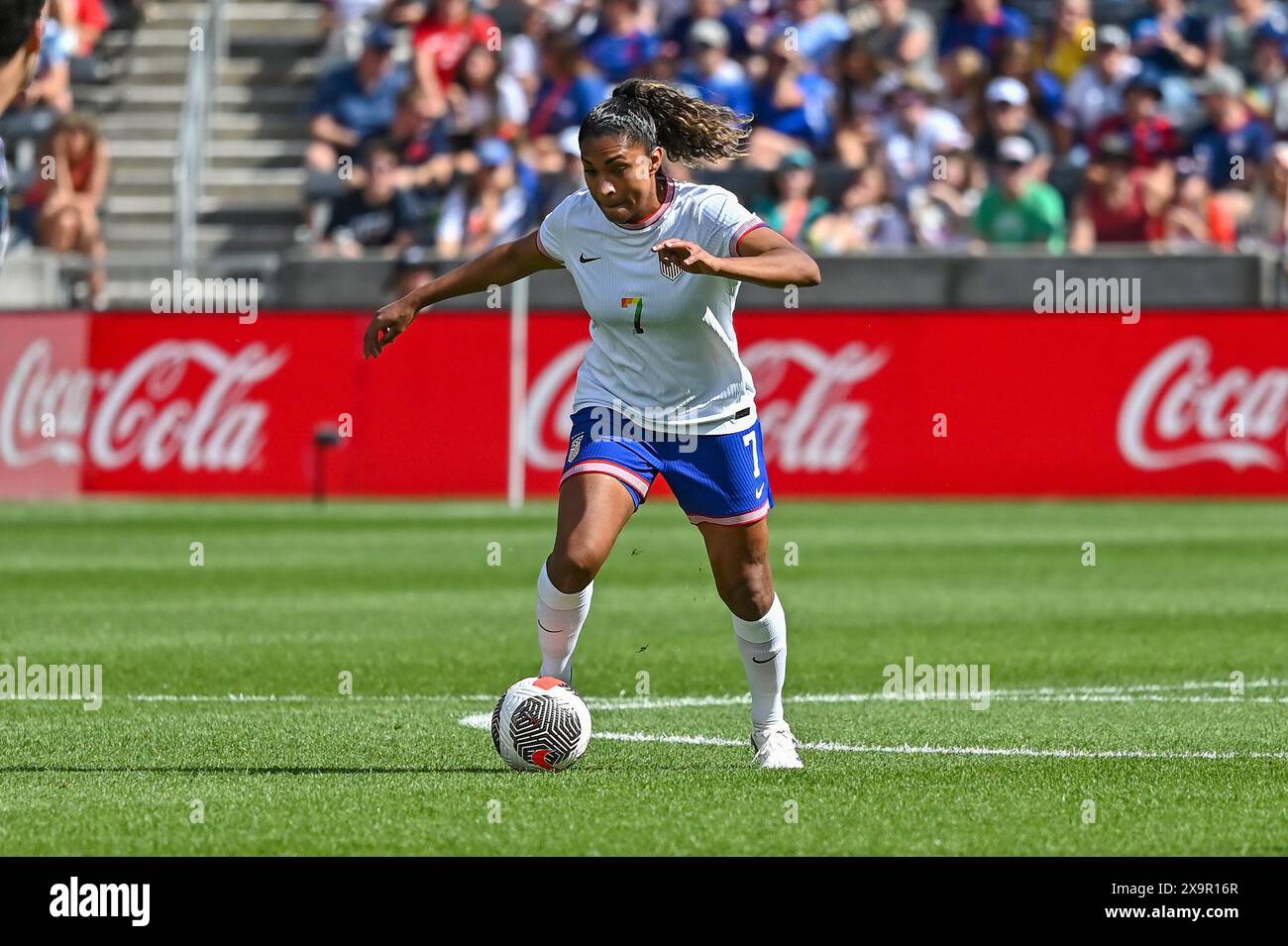 Commerce City, CO, USA. Juni 2024. Die US-Stürmerin Catarina Macario (7) bewegt den Ball während des Internationalen Frauenfußballspiels zwischen der US-Frauennationalmannschaft und Korea im Dick's Sporting Goods Park in Commerce City, CO. Kevin Langley/Sports South Media/CSM/Alamy Live News Stockfoto