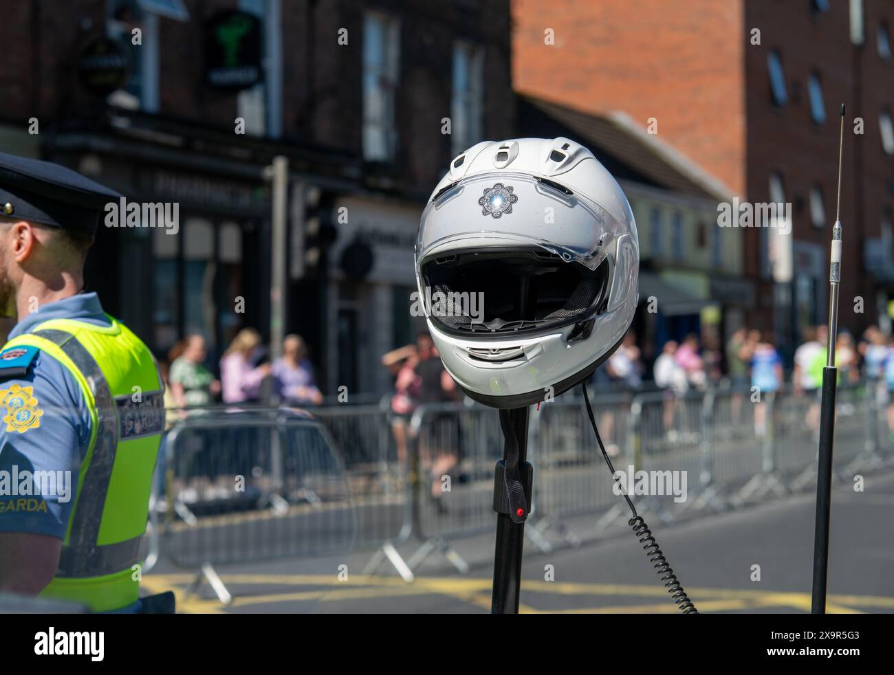 Irische Polizeifahrzeuge beschrieben, garda während der Arbeit, Limerick, Irland, 05,05,2024 Stockfoto