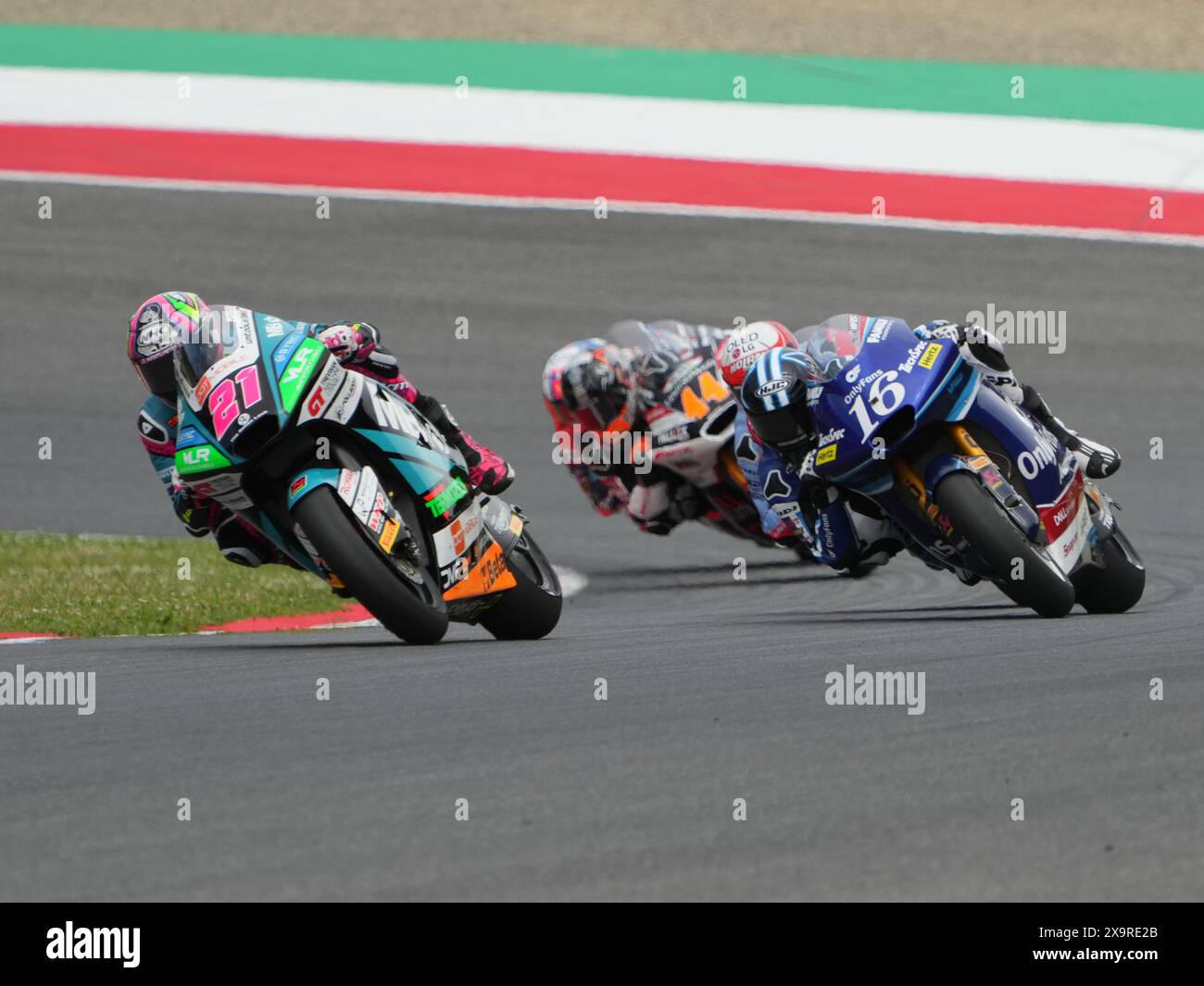 Scarperia, Italien. Juni 2024. 16 Roberts Joe MOTO2 (JRob) USA OnlyFans American Racing Team KALEX während des MotoGP Brembo Grand Prix Race MotoGP Saturday, MotoGP of Italy auf dem Mugello Circuit am 2. Juni 2024 in Scarperia, Italien. (Foto: Fabio Averna/SIPA USA) Credit: SIPA USA/Alamy Live News Stockfoto