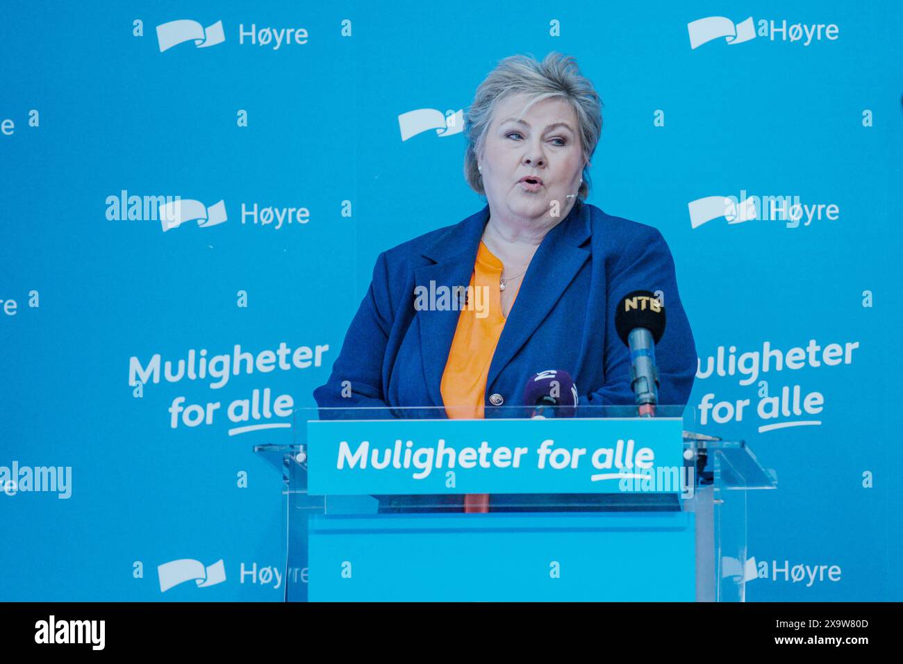 Oslo 20240603. Die norwegische Politikerin Erna Solberg spricht mit dem Zentralvorstand der Hoyre in Hoyres Haus in Oslo. Foto: Stian Lysberg Solum / NTB Stockfoto