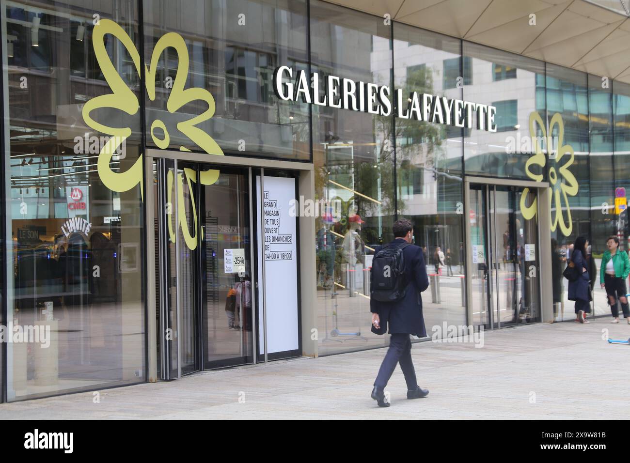 30. Mai 2024: Shopping in Luxemburg (Stadt): Galeries Lafayette Luxembourg Stockfoto