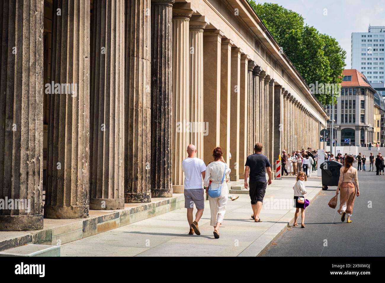 Berlin, Deutschland - 02. Juni 2024: Außenansicht der Alten Nationalgalerie auf der Museumsinsel in Berlin Stockfoto