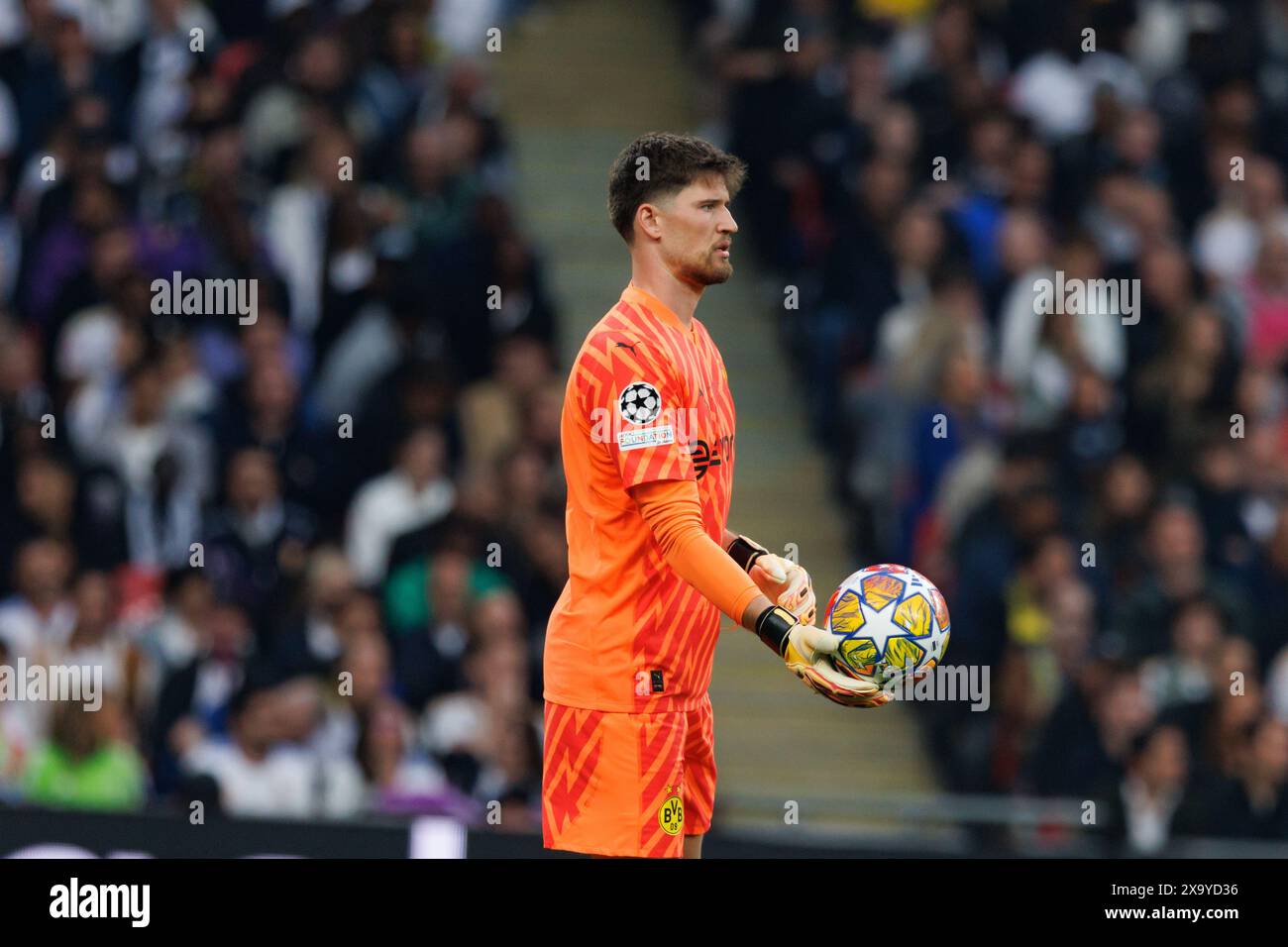 Gregor Kobel beim Finale der Champions League 2024 zwischen Borussia Dortmund und Real Madrid (Maciej Rogowski) Stockfoto