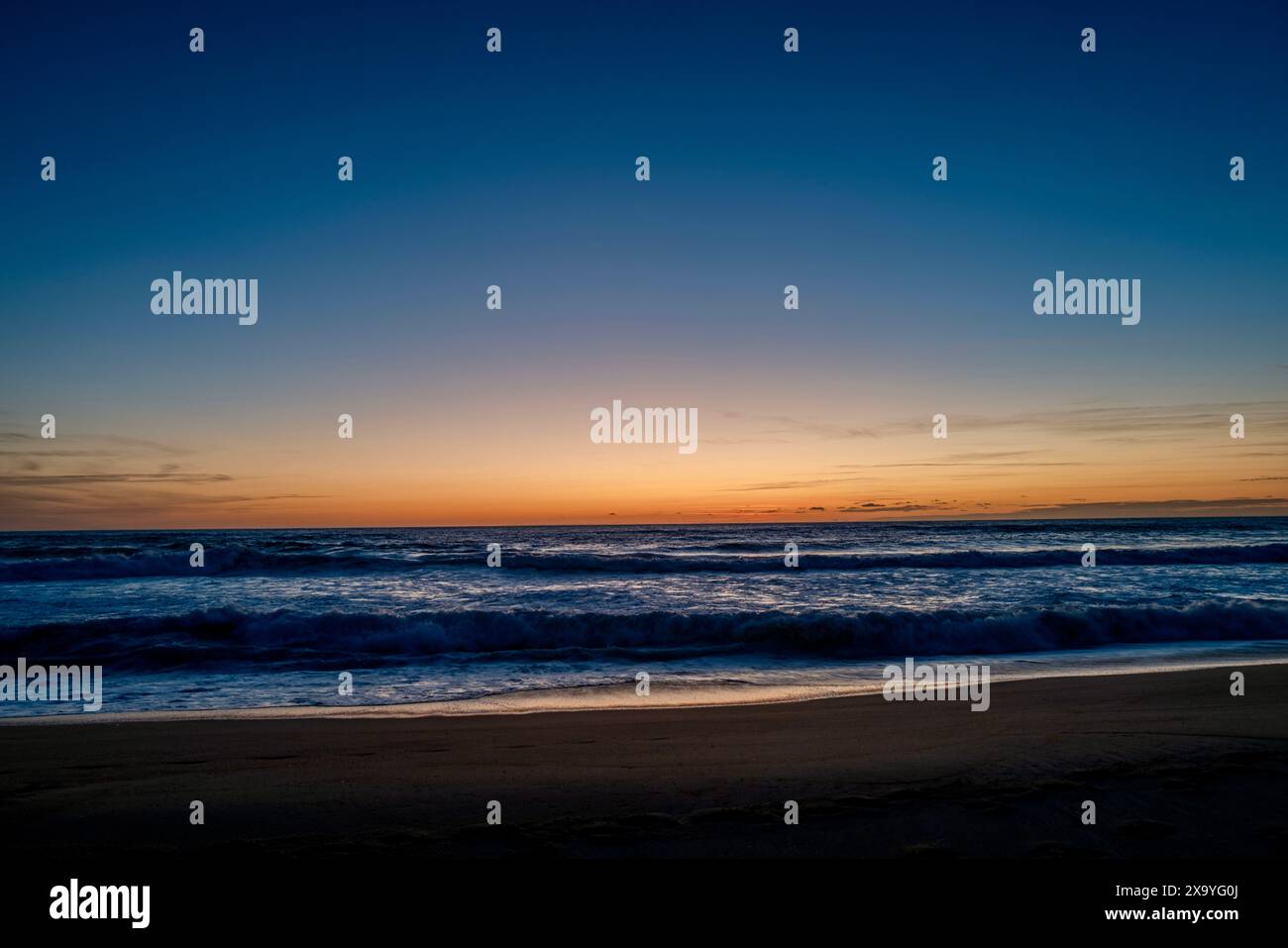 Sonnenuntergang am Strand von Capbreton in Frankreich Stockfoto