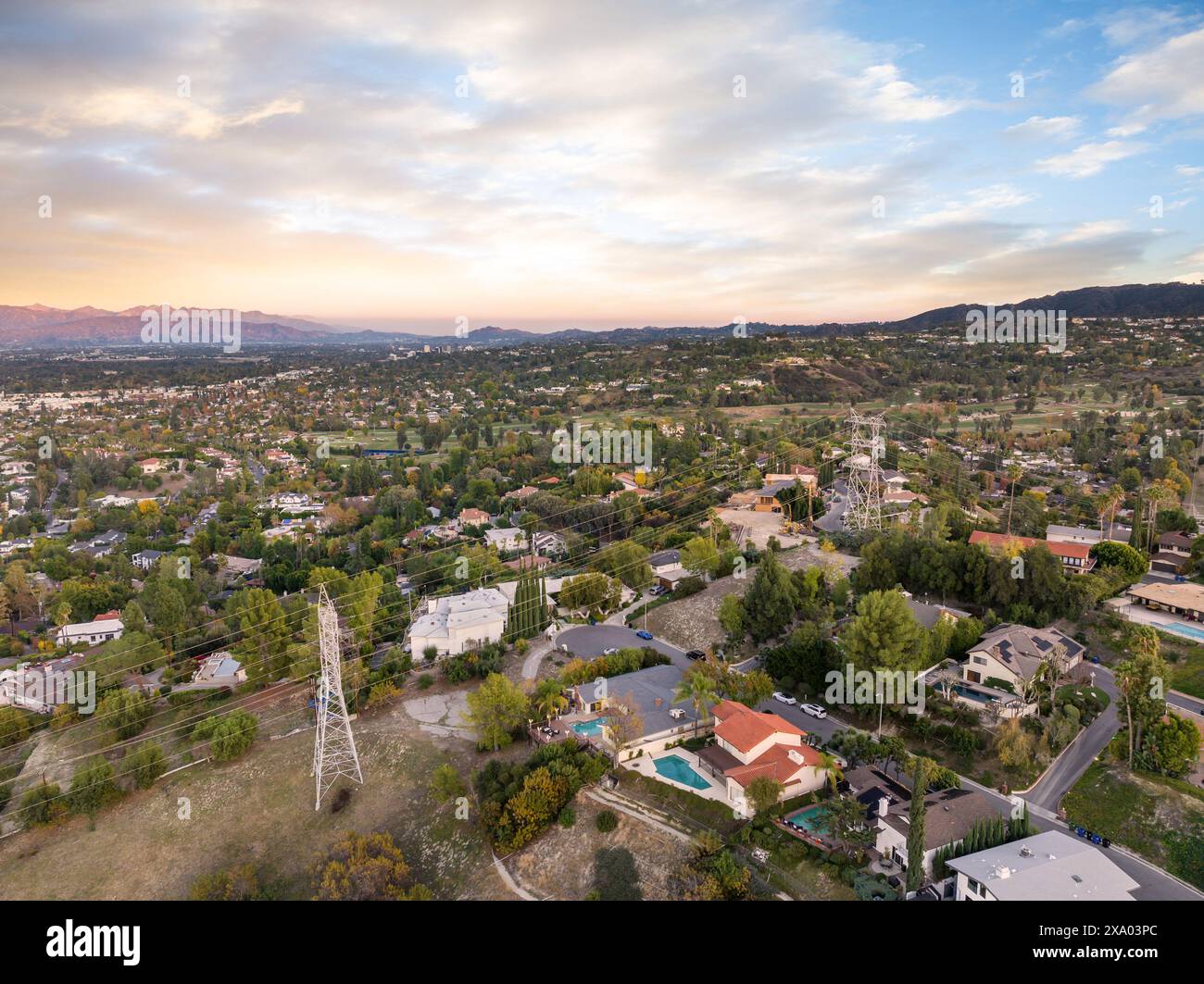 Eine Luftaufnahme von Landhäusern in einem Wohngebiet in Encino, CA Stockfoto