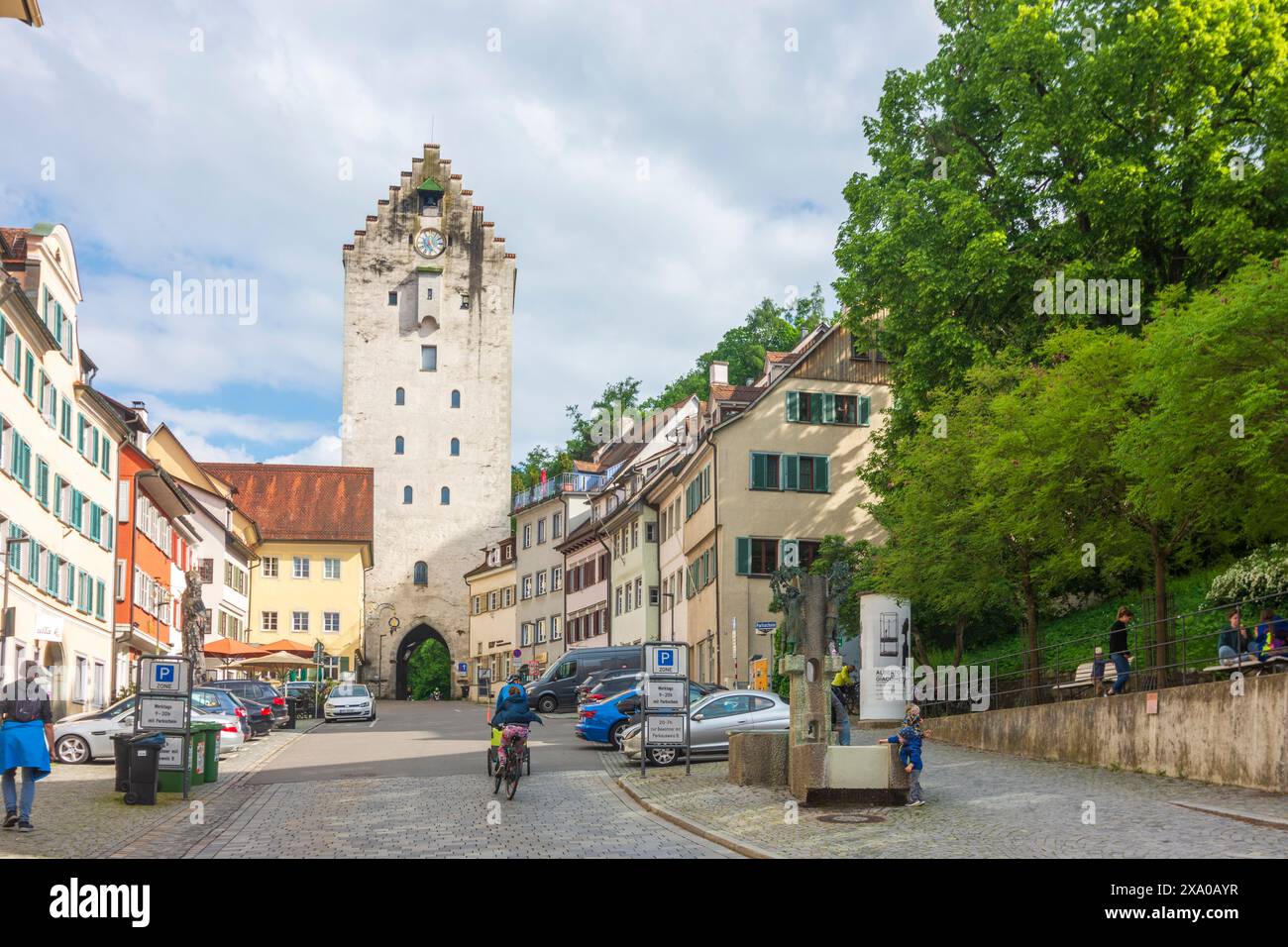 Ravensburg: Stadttor Obertor, Marktstraße in Oberschwaben-Allgäu, Baden-Württemberg Stockfoto