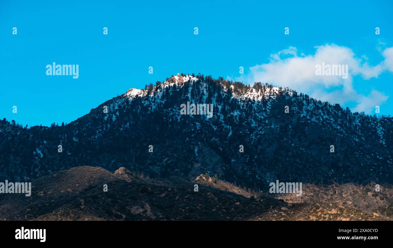 Der schneebedeckte Baker Point im Kern County, Kalifornien Stockfoto