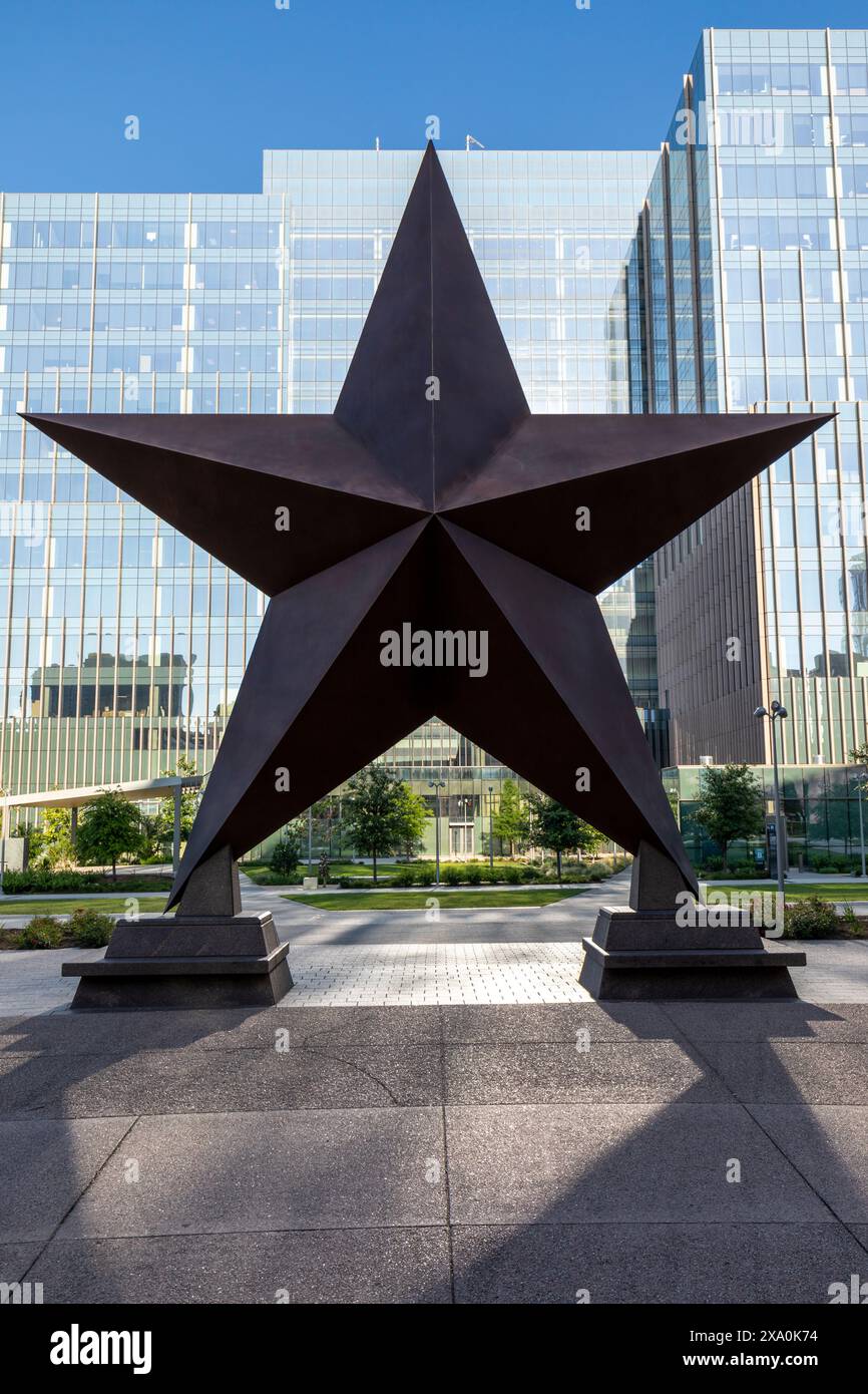 Riesige Texas Lone Star Skulptur vor dem Bullock Museum in Austin, Texas. Stockfoto