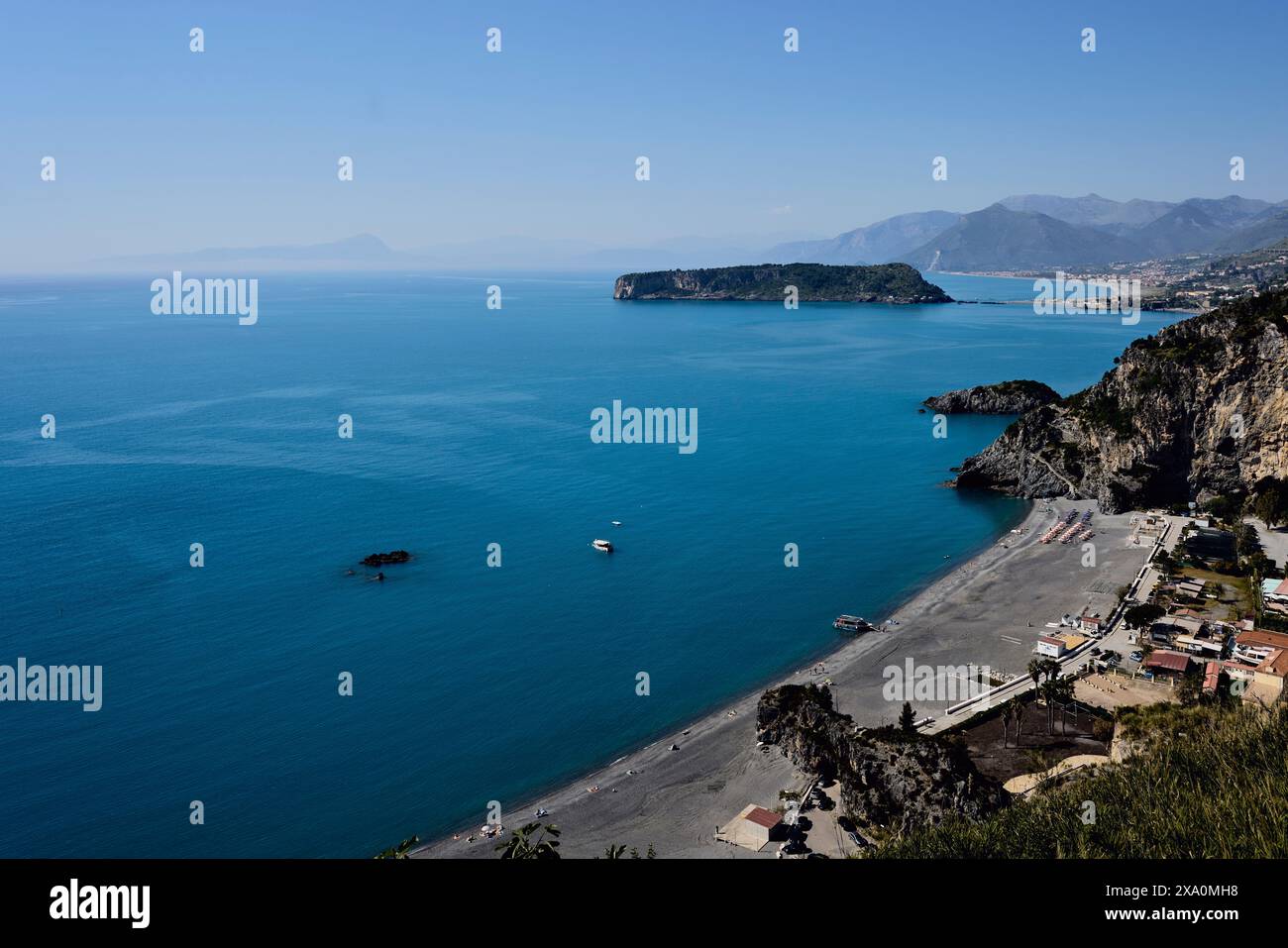 Die Isola di Dino von Praia a Mare, gesehen von San Nicola Arcella, Cosenza Stockfoto