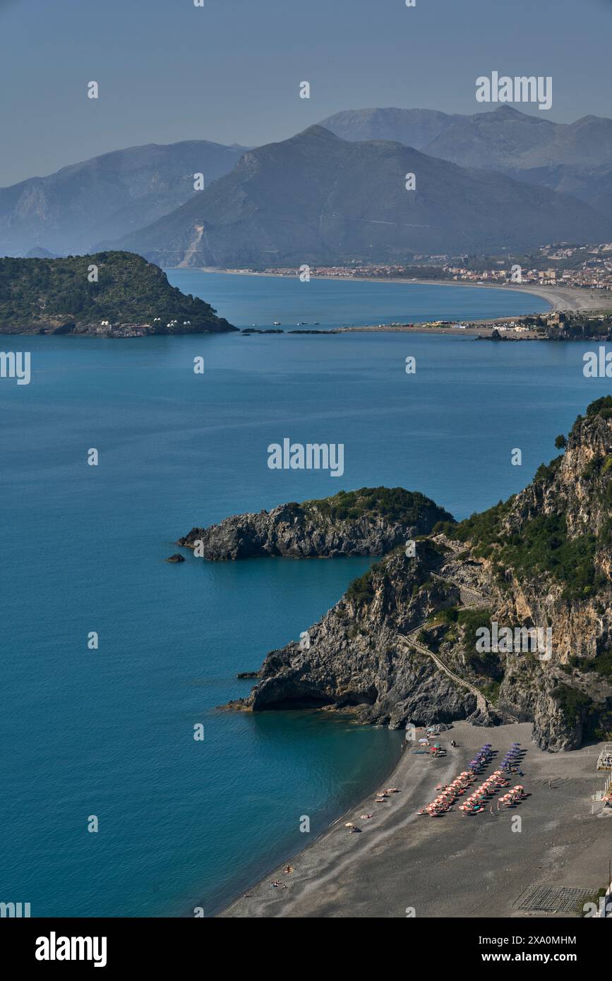 Die Isola di Dino von Praia a Mare, gesehen von San Nicola Arcella, Cosenza Stockfoto