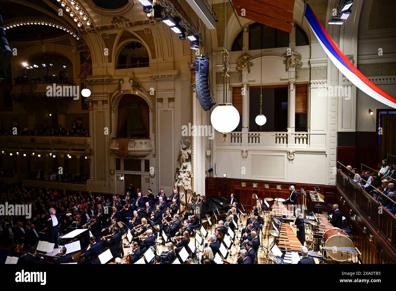 Prag, Tschechische Republik. Juni 2024. Das Abschlusskonzert des 79. Prager Frühlings Internationalen Musikfestivals fand am 3. Juni 2024 in Prag, Tschechien, statt. Das tschechische Philharmonische Orchester unter der Leitung von David Robertson führte die europäische Premiere von Superorganismen auf, komponiert von Miroslav Srnka. Quelle: Roman Vondrous/CTK Photo/Alamy Live News Stockfoto