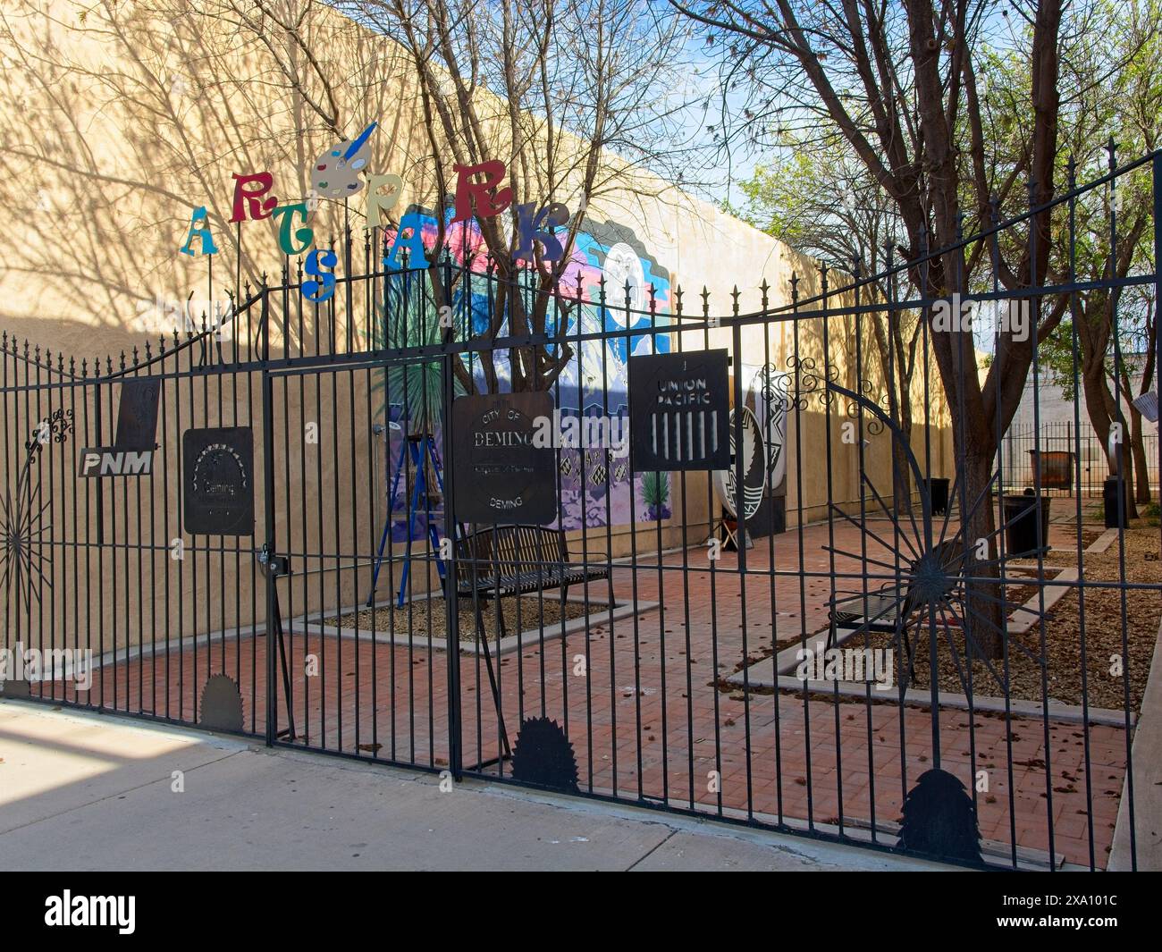 Art Park at Golden Hour in Downtown Deming New Mexico – April 2024 Stockfoto