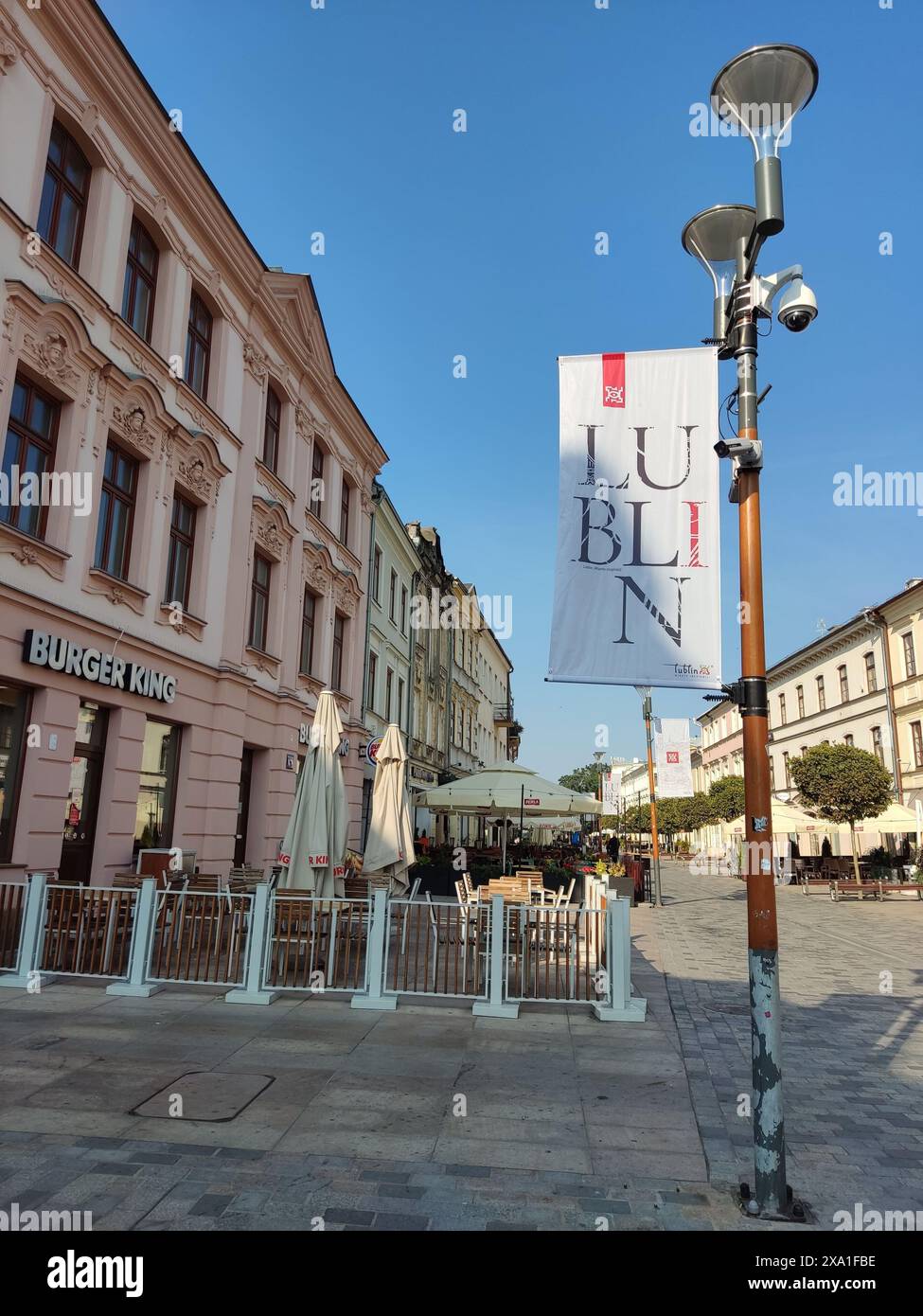 Eine Stadtszene mit Straßen und Gebäuden im Stadtzentrum von Lublin, Polen Stockfoto