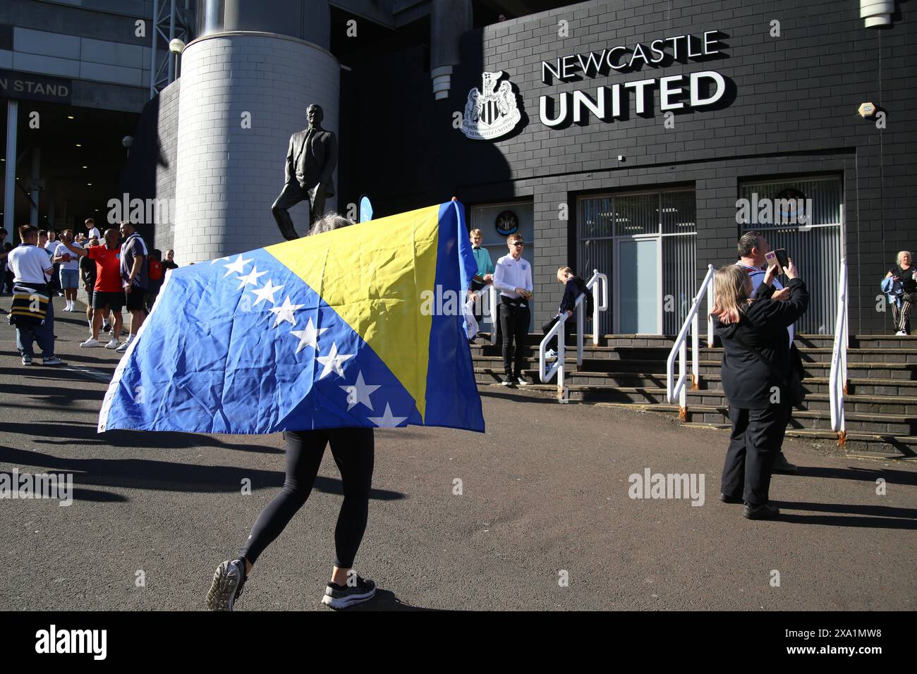 England trifft im St. James' Park auf Bosnien und Herzegowina, während die Three Lions mit den Vorbereitungen für die Euro 2024 beginnen. Newcastle Upon Tyne, Großbritannien, 3. Juni 2024, Credit:DEW/Alamy Live News Stockfoto