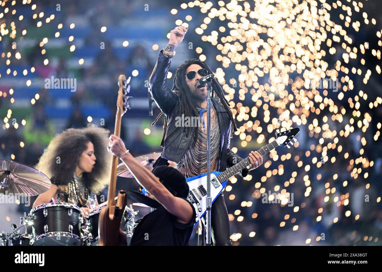 Fußball, Champions-League-Finale, Saison 2023/2024, Wembley Stadium London: Bor. Dortmund - Real Madrid 0:2; Vorführung mit Lenny Kravitz. Stockfoto