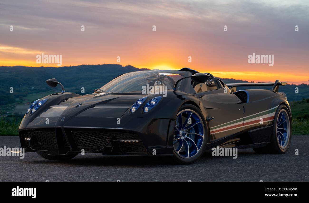 Pagani Huayra Tricolore ist eine Hommage an italienische Piloten mit 840 PS Stockfoto