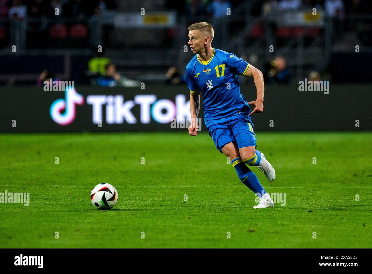 Oleksandr Zinchenko (Ukraine, #17) am Ball, Deutschland gegen Ukraine, DFB Fussball Nationalmannschaft Herren, Laenderspiel, Saison 2023/2024, 03.06.2024. DFB-Vorschriften verbieten jede Verwendung von Fotografien als Bildsequenzen und/oder Quasi-Video Foto: Eibner-Pressefoto/Florian Wiegand Stockfoto