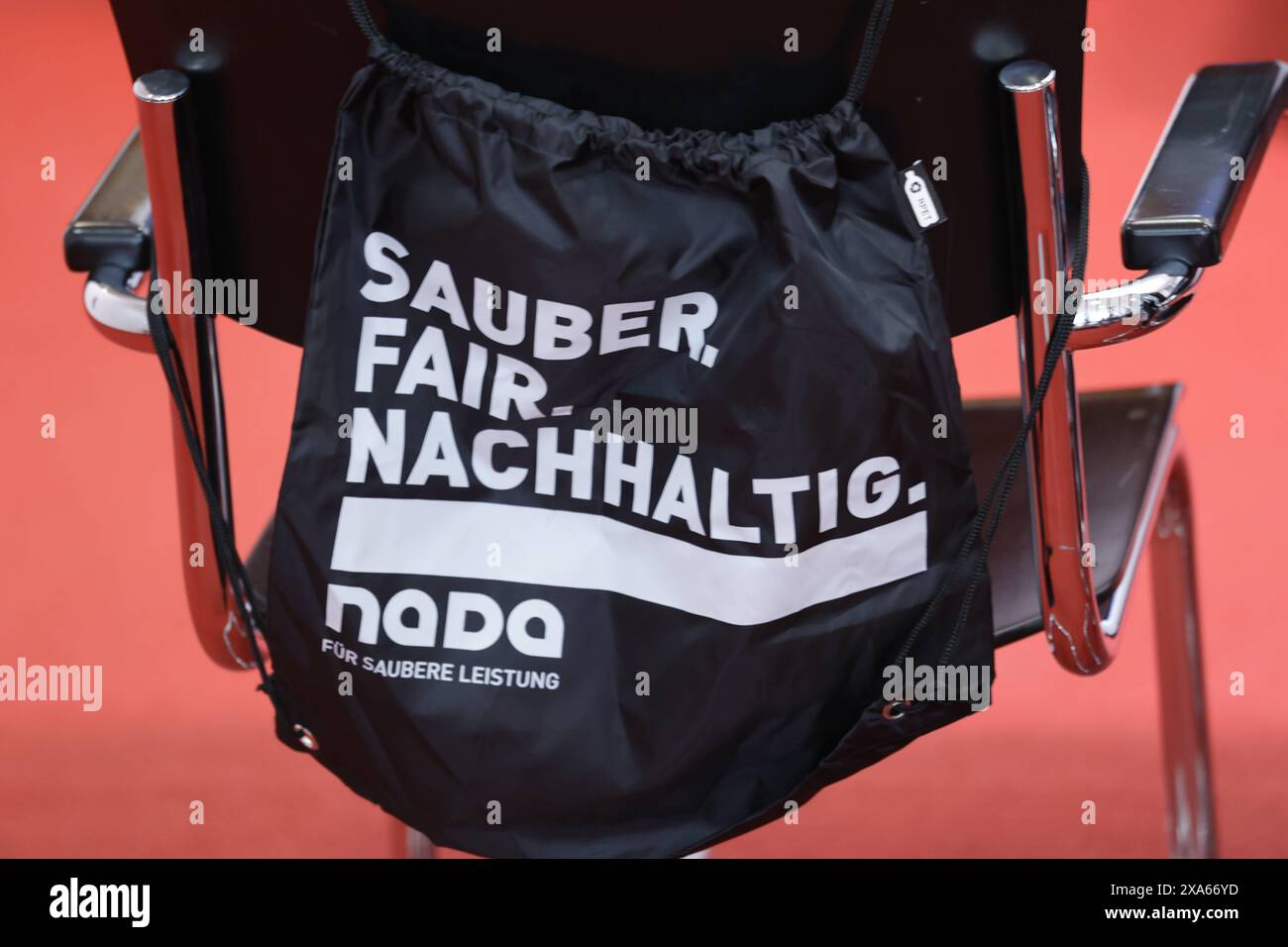 Deutschland, Berlin, Bundespressekonferenz, Thema: Jahr-Pressekonferenz: Nationale Anti-Doping Agentur Deutschland NADA *** Deutschland, Berlin, Bundespressekonferenz, Thema jährliche Pressekonferenz nationale Anti-Doping Agentur Deutschland NADA Stockfoto